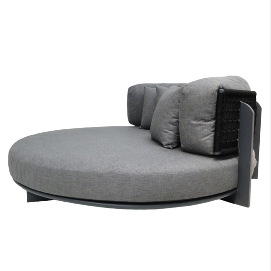 Chaise Costa Rica  – Elegância, Conforto e Design Para Ambientes Sofisticados