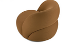 Poltrona Amber: conforto sofisticado para ambientes elegantes