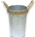 Vaso em Metal e Juta